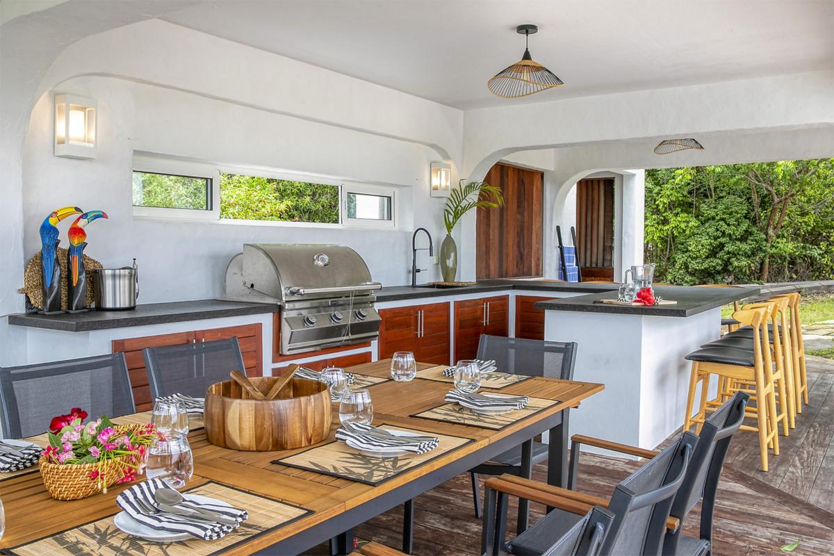 A louer villa 3 chambres Simpson Bay Saint Martin_ Table extérieur - 14